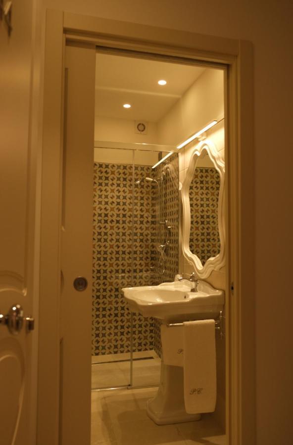 Plazacarrisi Hotel & Spa Cellino San Marco Exterior photo